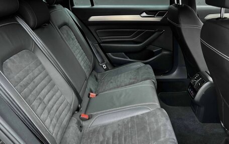 Volkswagen Passat B8 рестайлинг, 2018 год, 2 680 000 рублей, 6 фотография