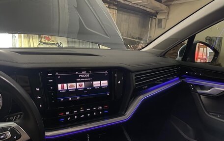 Volkswagen Touareg III, 2019 год, 5 700 000 рублей, 10 фотография