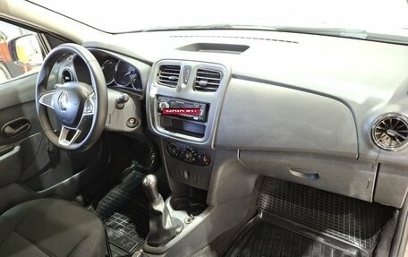 Renault Logan II, 2019 год, 600 000 рублей, 12 фотография