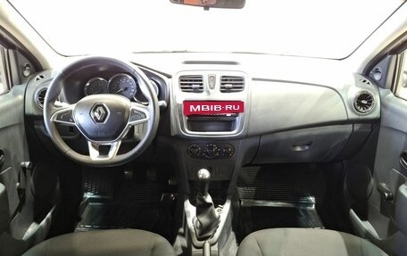 Renault Logan II, 2019 год, 600 000 рублей, 9 фотография