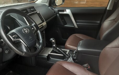 Toyota Land Cruiser Prado 150 рестайлинг 2, 2018 год, 6 500 000 рублей, 12 фотография