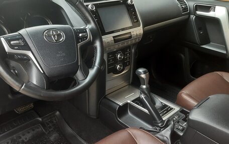 Toyota Land Cruiser Prado 150 рестайлинг 2, 2018 год, 6 500 000 рублей, 14 фотография