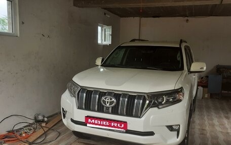Toyota Land Cruiser Prado 150 рестайлинг 2, 2018 год, 6 500 000 рублей, 11 фотография