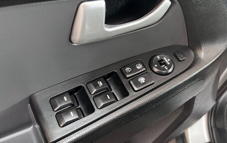 KIA Sportage III, 2011 год, 1 195 000 рублей, 16 фотография