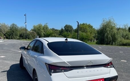 Hyundai Elantra, 2023 год, 2 350 000 рублей, 9 фотография