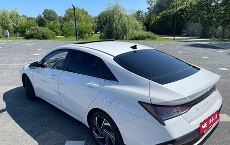 Hyundai Elantra, 2023 год, 2 350 000 рублей, 5 фотография