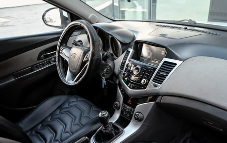 Chevrolet Cruze II, 2010 год, 495 000 рублей, 15 фотография