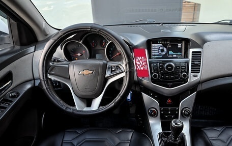 Chevrolet Cruze II, 2010 год, 495 000 рублей, 16 фотография