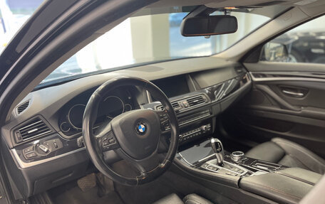 BMW 5 серия, 2014 год, 1 900 000 рублей, 13 фотография