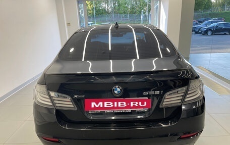 BMW 5 серия, 2014 год, 1 900 000 рублей, 5 фотография