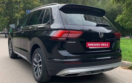 Volkswagen Tiguan II, 2018 год, 2 850 000 рублей, 6 фотография
