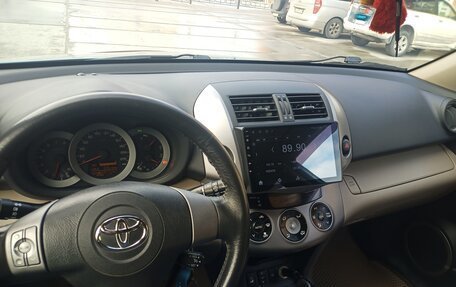Toyota RAV4, 2006 год, 1 050 000 рублей, 2 фотография