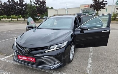 Toyota Camry, 2018 год, 2 200 000 рублей, 1 фотография