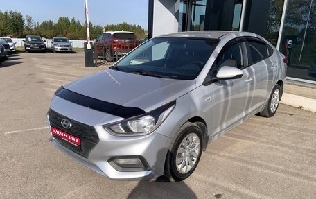 Hyundai Solaris II рестайлинг, 2017 год, 965 000 рублей, 1 фотография