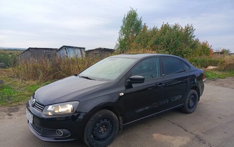Volkswagen Polo VI (EU Market), 2014 год, 750 000 рублей, 2 фотография