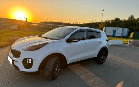 KIA Sportage IV рестайлинг, 2018 год, 2 300 000 рублей, 2 фотография
