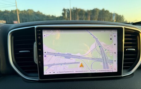 KIA Sportage IV рестайлинг, 2018 год, 2 300 000 рублей, 9 фотография