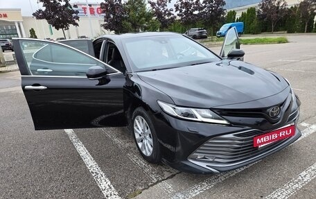Toyota Camry, 2018 год, 2 200 000 рублей, 3 фотография