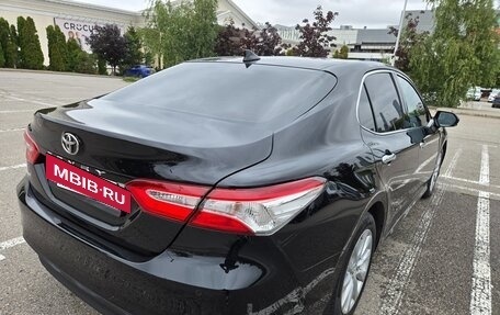 Toyota Camry, 2018 год, 2 200 000 рублей, 9 фотография