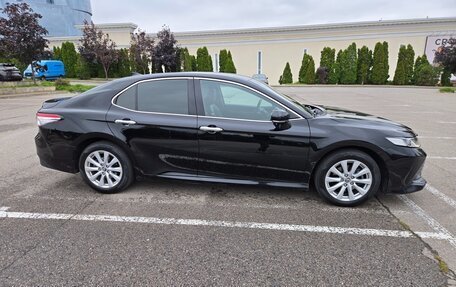 Toyota Camry, 2018 год, 2 200 000 рублей, 12 фотография