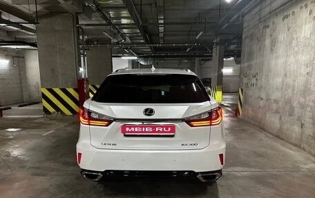 Lexus RX IV рестайлинг, 2018 год, 4 900 000 рублей, 10 фотография