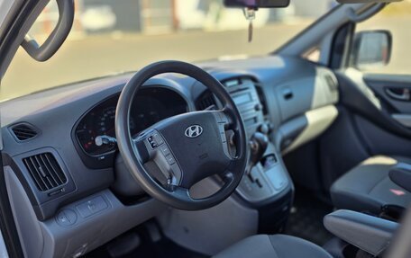 Hyundai Grand Starex Grand Starex I рестайлинг 2, 2011 год, 1 840 000 рублей, 5 фотография