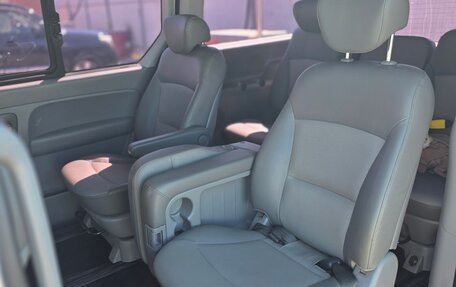 Hyundai Grand Starex Grand Starex I рестайлинг 2, 2011 год, 1 840 000 рублей, 6 фотография