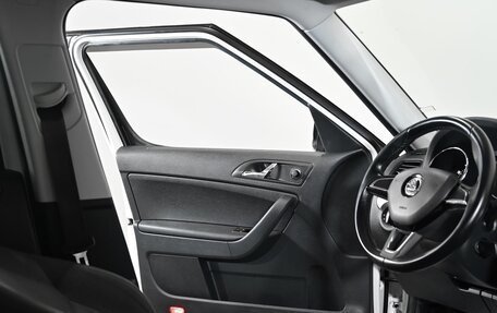 Skoda Yeti I рестайлинг, 2015 год, 1 099 000 рублей, 8 фотография