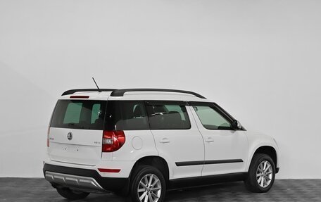 Skoda Yeti I рестайлинг, 2015 год, 1 099 000 рублей, 2 фотография