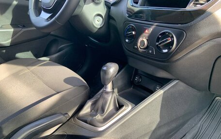 Hyundai Solaris II рестайлинг, 2017 год, 965 000 рублей, 14 фотография