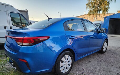 KIA Rio IV, 2017 год, 1 100 000 рублей, 8 фотография