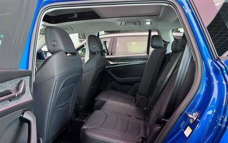 Skoda Kodiaq, 2025 год, 5 300 000 рублей, 10 фотография