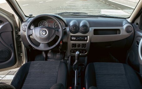 Renault Sandero I, 2013 год, 625 000 рублей, 16 фотография