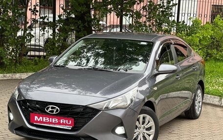 Hyundai Solaris II рестайлинг, 2021 год, 1 370 000 рублей, 2 фотография