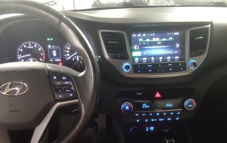 Hyundai Tucson III, 2016 год, 1 700 000 рублей, 12 фотография