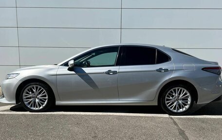 Toyota Camry, 2019 год, 2 680 000 рублей, 6 фотография
