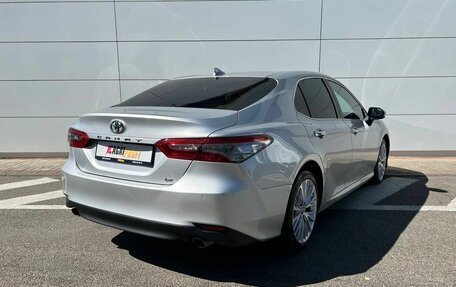 Toyota Camry, 2019 год, 2 680 000 рублей, 8 фотография