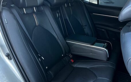 Toyota Camry, 2019 год, 2 680 000 рублей, 17 фотография