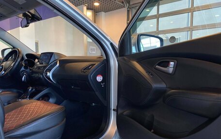 Hyundai ix35 I рестайлинг, 2012 год, 939 000 рублей, 27 фотография