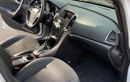 Opel Astra J, 2010 год, 900 000 рублей, 8 фотография