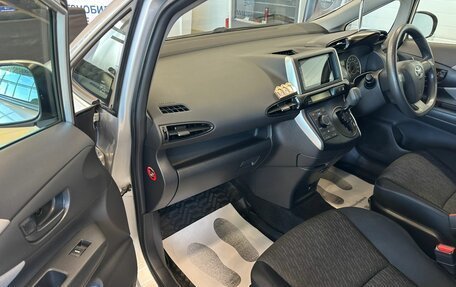 Toyota Wish II, 2010 год, 1 379 000 рублей, 12 фотография