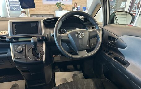 Toyota Wish II, 2010 год, 1 379 000 рублей, 15 фотография