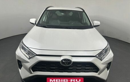 Toyota RAV4, 2021 год, 3 720 000 рублей, 2 фотография