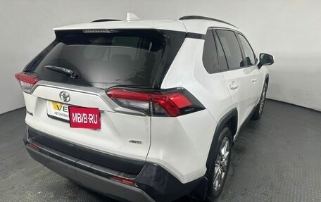 Toyota RAV4, 2021 год, 3 720 000 рублей, 4 фотография