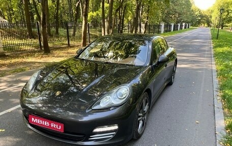 Porsche Panamera II рестайлинг, 2011 год, 2 500 000 рублей, 1 фотография