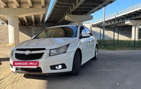 Chevrolet Cruze II, 2012 год, 630 000 рублей, 3 фотография