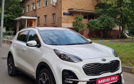 KIA Sportage IV рестайлинг, 2018 год, 2 200 000 рублей, 2 фотография