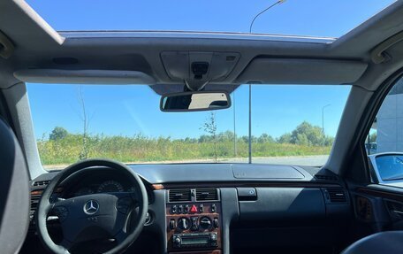 Mercedes-Benz E-Класс, 2001 год, 850 000 рублей, 11 фотография