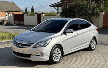 Hyundai Solaris II рестайлинг, 2014 год, 960 000 рублей, 2 фотография