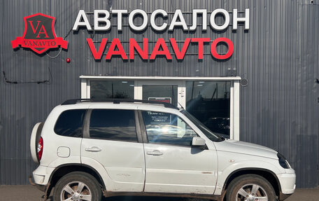 Chevrolet Niva I рестайлинг, 2017 год, 720 000 рублей, 3 фотография
